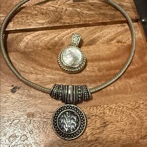 Silver toned cuff choker